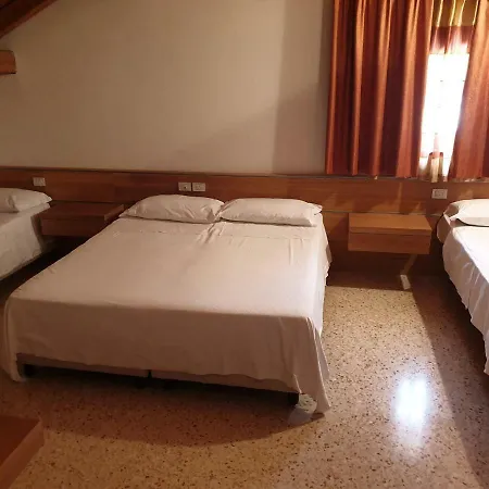 مزرعة للإقامة Agriturismo Venice Dolomiti