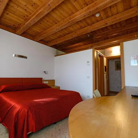 Agriturismo Venice Dolomiti مزرعة للإقامة Cesiomaggiore